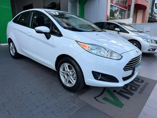 Carro Ford Fiesta Sedan 2017 SEL 1.6