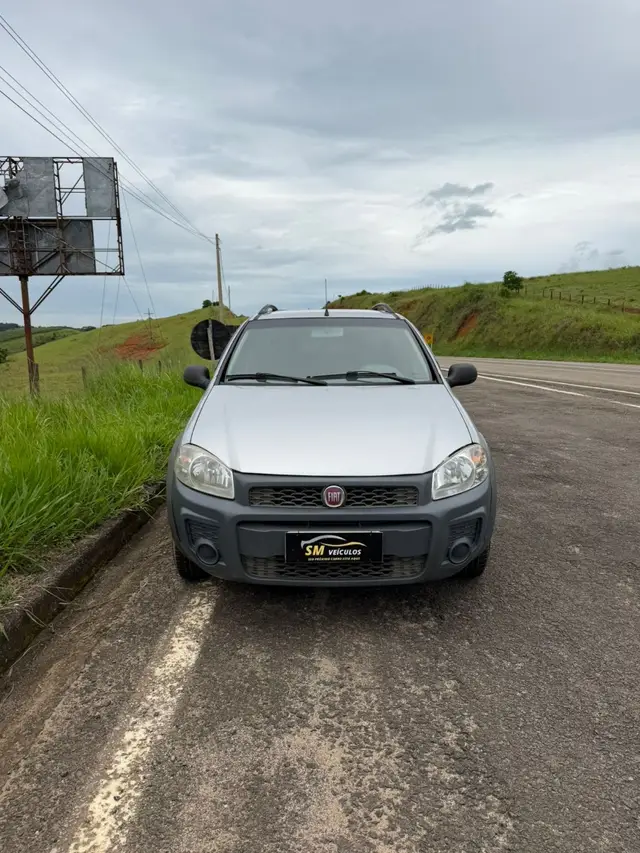 Carro Fiat Strada 2017 Hard Working 1.4 (Flex) (Cabine Dupla)