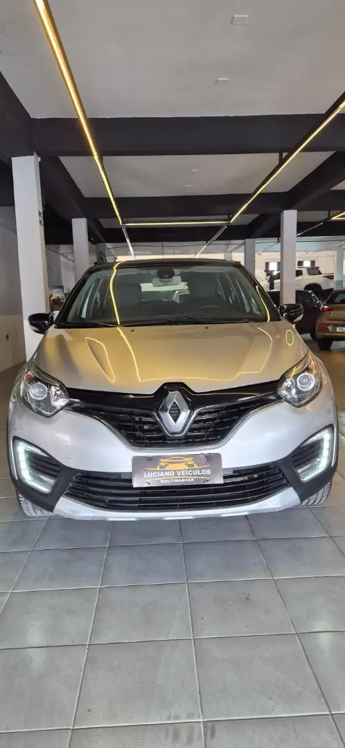 Carro Renault Captur 2018 Intense 2.0 16v (Aut) (Flex)