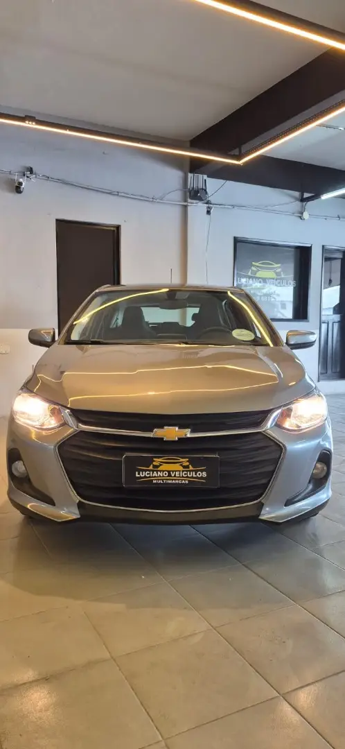 Carro Chevrolet Onix 2025 LT 1.0 Turbo
