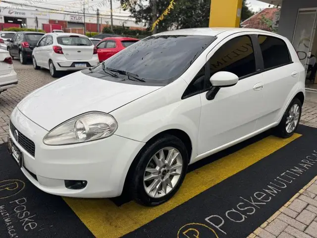 Carro Fiat Punto 2011 Essence 1.6 16V (Flex)