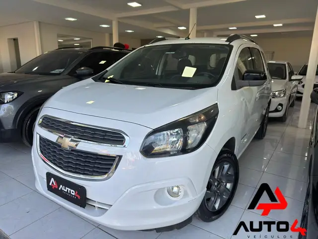 Carro Chevrolet Spin 2017 Advantage 5S 1.8 (Flex) (Aut)