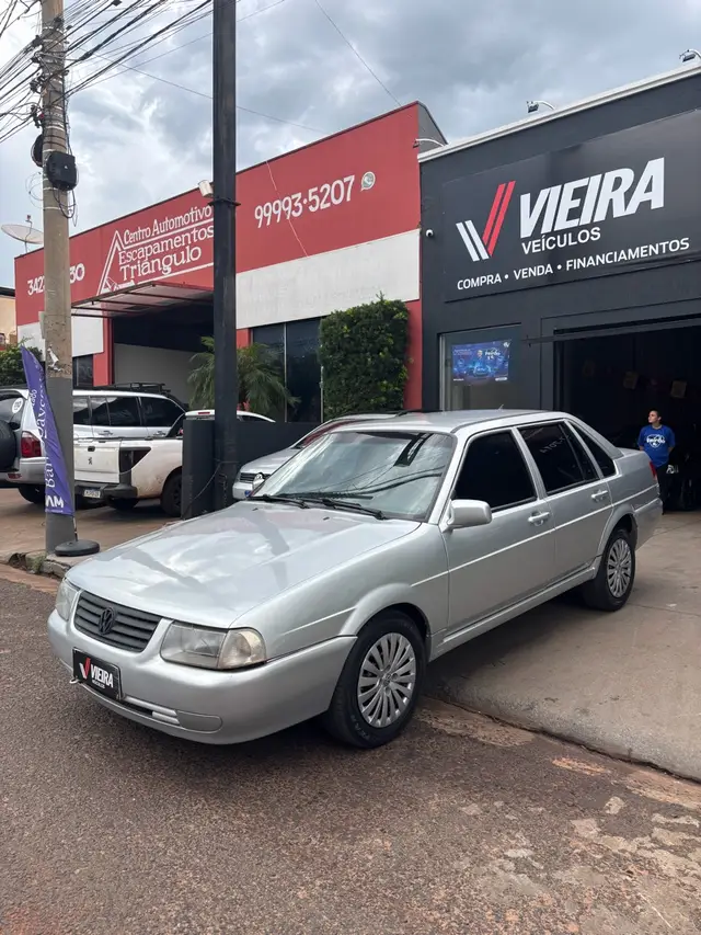 Carro Volkswagen Santana 2002 1.8 MI