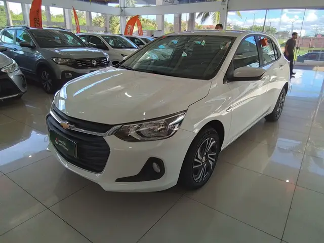 Carro Chevrolet Onix Plus 2025 LT 1.0