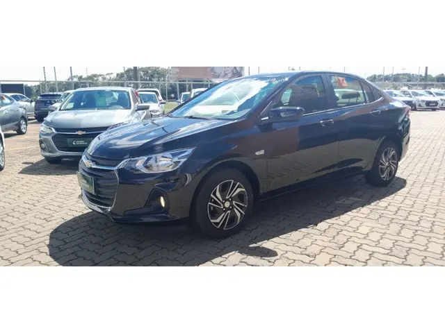 Carro Chevrolet Onix Plus 2024 LT 1.0