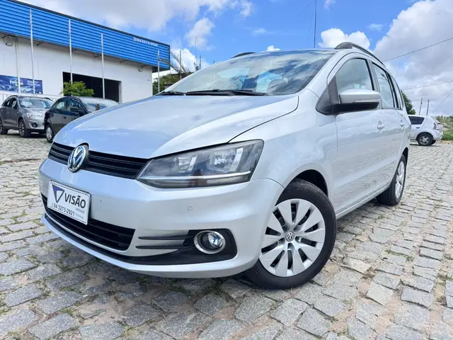 Carro Volkswagen SpaceFox 2016 1.6 VHT Trendline (Flex)