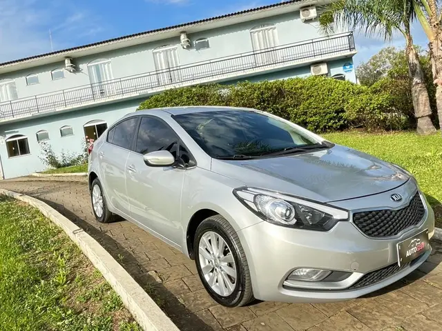 Carro Kia Cerato 2016 SX 1.6 (Aut) (Flex)