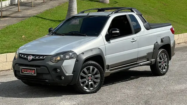 Carro Fiat Strada 2018 Adventure 1.8 16V (Flex) (Cabine Estendida)