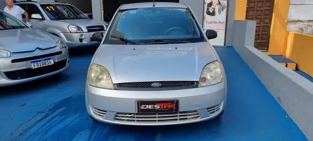 Carro Ford Fiesta Hatch 2004 Street Action 1.0 8V
