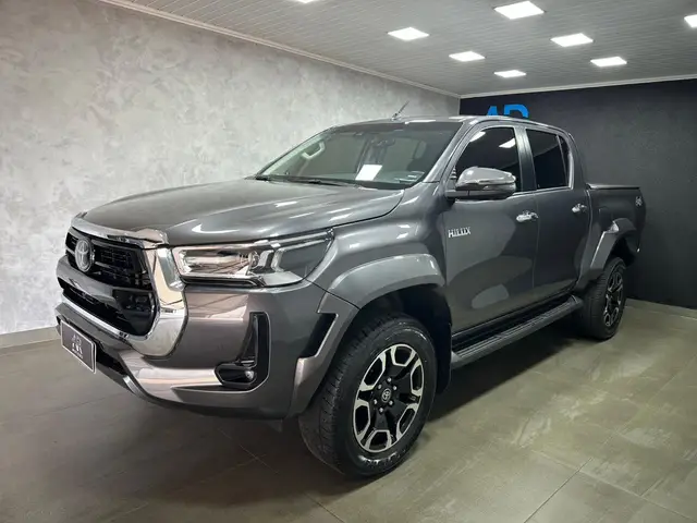 Carro Toyota Hilux Cabine Dupla 2024 SRX 4x4 2.8 Diesel