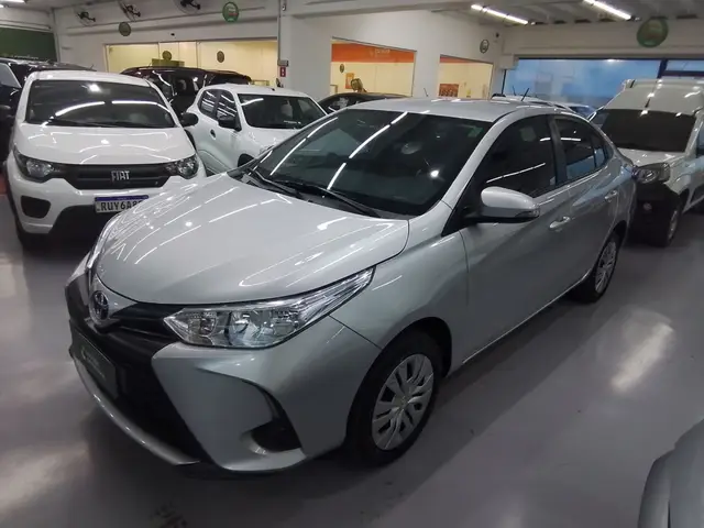 Carro Toyota Yaris Sedan 2023 XL 1.5 (Flex) (Aut)