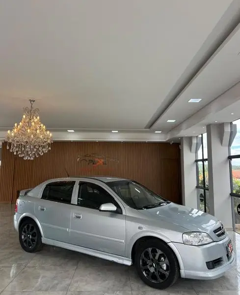 Carro Chevrolet Astra Hatch 2011 Advantage 2.0 (Flex)