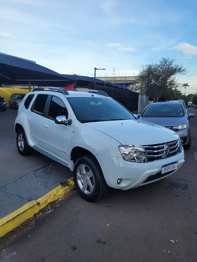 Carro Renault Duster 2015 1.6 16V Dynamique (Flex)