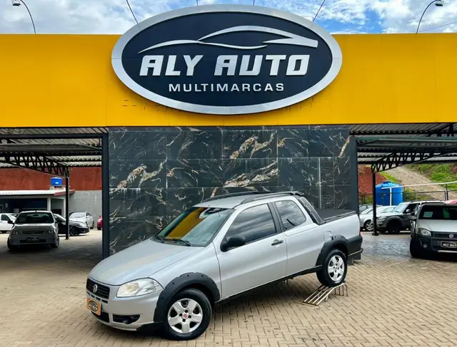 Carro Fiat Strada 2013 Working 1.4 (Flex) (Cabine Dupla)