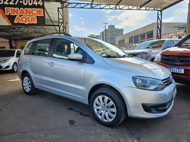 Carro Volkswagen SpaceFox 2012 1.6 8V Trend (Flex)