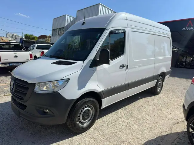 Carro Mercedes-Benz Sprinter 2026 417 (E6)