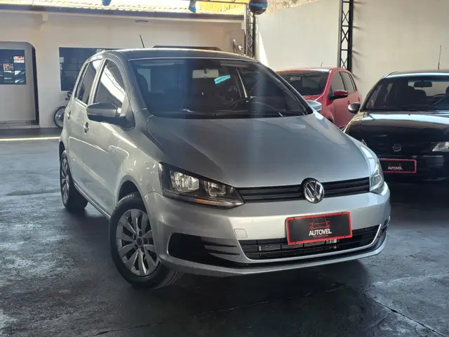 Carro Volkswagen Fox 2015 Trendline 1.6 MSI (Flex)