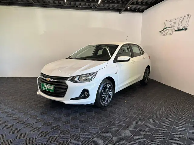 Carro Chevrolet Onix 2025 LT 1.0