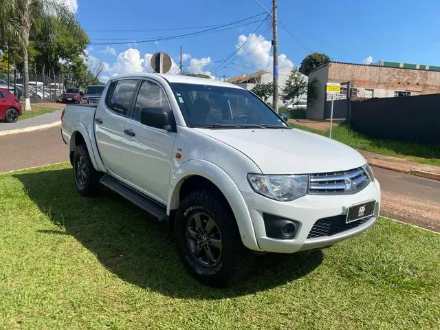 Carro Mitsubishi L200 Triton Sport 2015 2.4 HLS (Flex)