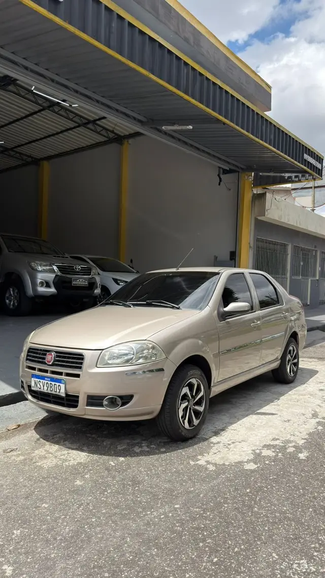 Carro Fiat Siena 2011 Celebration Fire 1.0 8V (Flex)