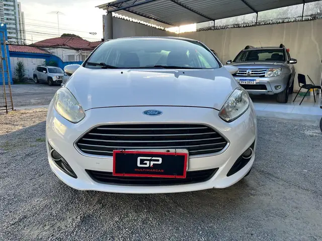 Carro Ford Fiesta Hatch 2014 SE Rocam 1.6 (Flex)