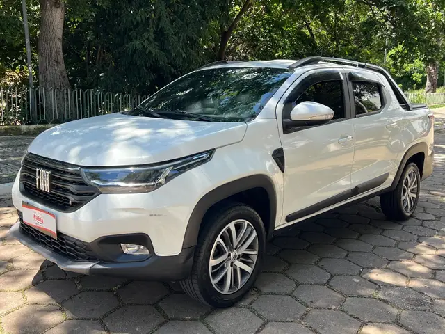 Carro Fiat Strada 2024 Volcano 1.3 Cabine Dupla (Aut.)