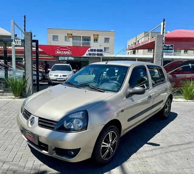 Carro Renault Clio 2012 1.0 16V (flex) 4p