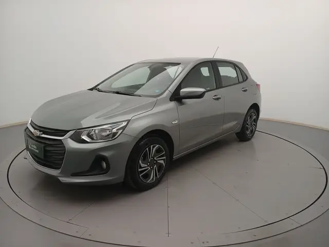 Carro Chevrolet Onix Plus 2024 LT 1.0
