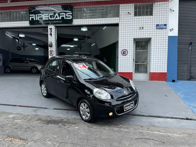 Carro Nissan March 2014 1.6 16V SV (Flex)