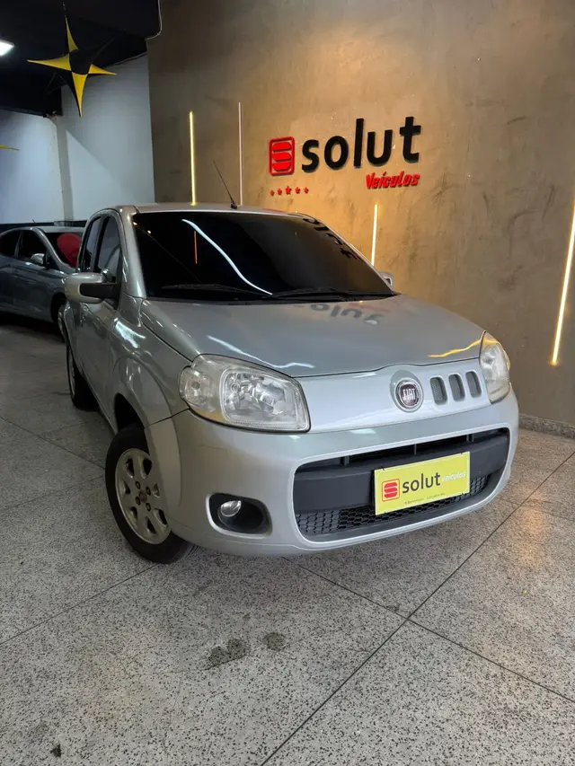 Carro Fiat Uno 2012 Vivace 1.0 8V (Flex) 4p