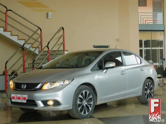 Carro Honda Civic 2015 LXR 2.0 i-VTEC (Aut) (Flex)