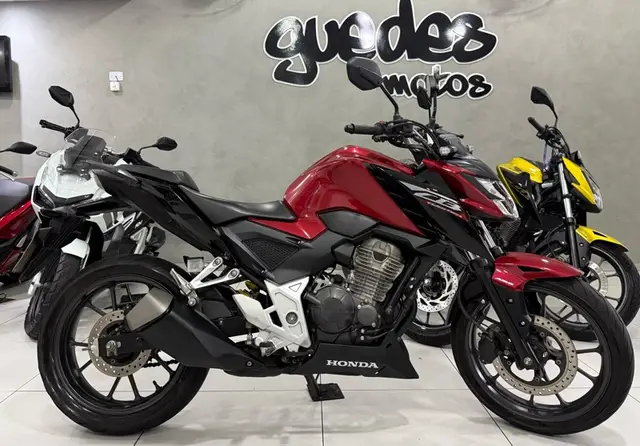 Moto Honda CB 300F Twister 2025 (ABS)