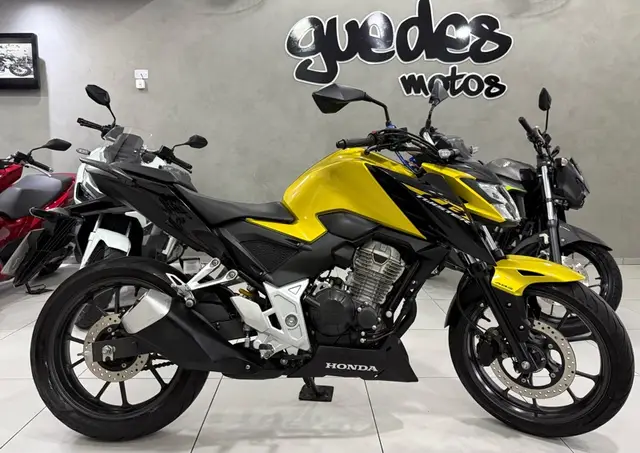 Moto Honda CB 300F Twister 2024 Standard