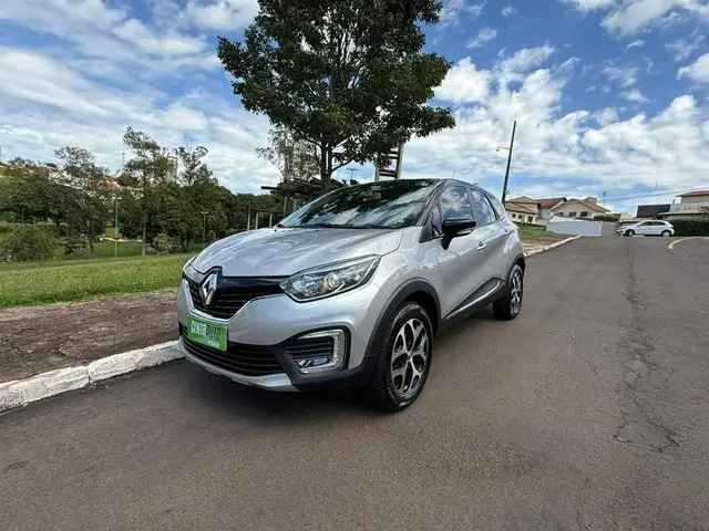 Carro Renault Captur 2019 Intense 1.6 16v SCe CVT (Flex)