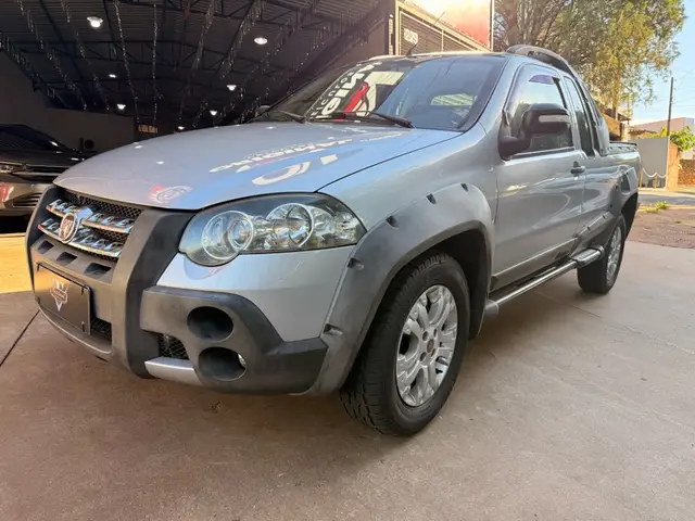 Carro Fiat Strada 2010 Adventure Locker 1.8 8V (Flex) (Cabine Estendida)
