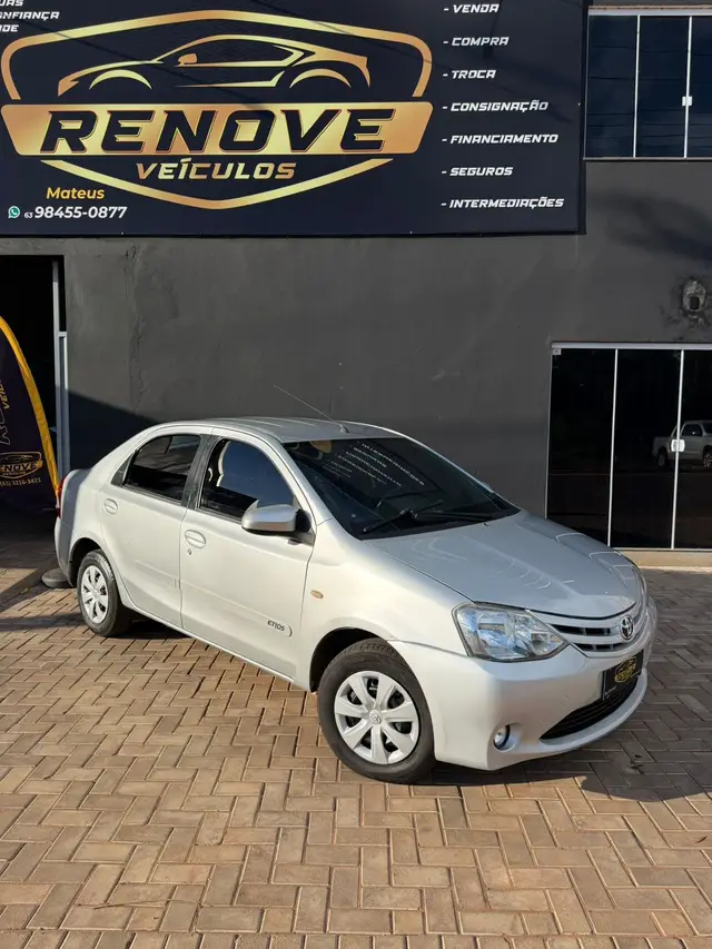 Carro Toyota Etios Sedan 2014 XS 1.5 (Flex)