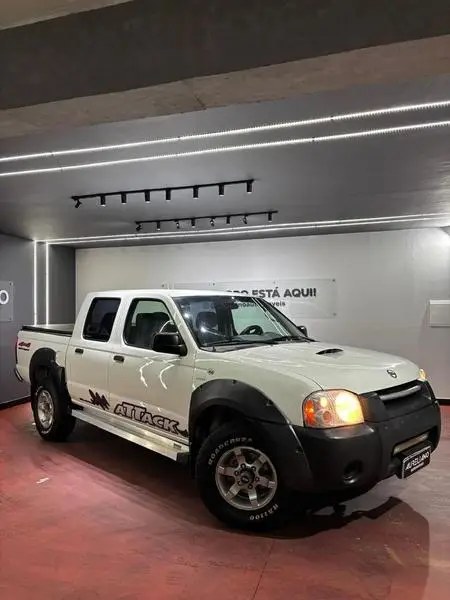 Carro Nissan Frontier 2008 SE Serrana 4x4 2.8 (cab. dupla)
