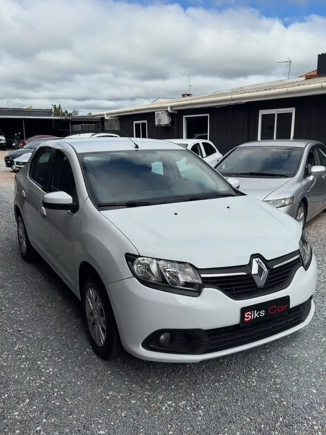 Carro Renault Logan 2014 Expression 1.0 16V (flex)