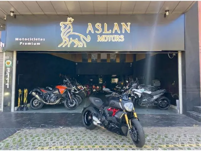 Moto Ducati Diavel 2022 1260S