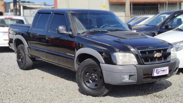 Carro Chevrolet S10 Cabine Dupla 2011 S10 Advantage 4x2 2.4 (Flex) (Cab Dupla)