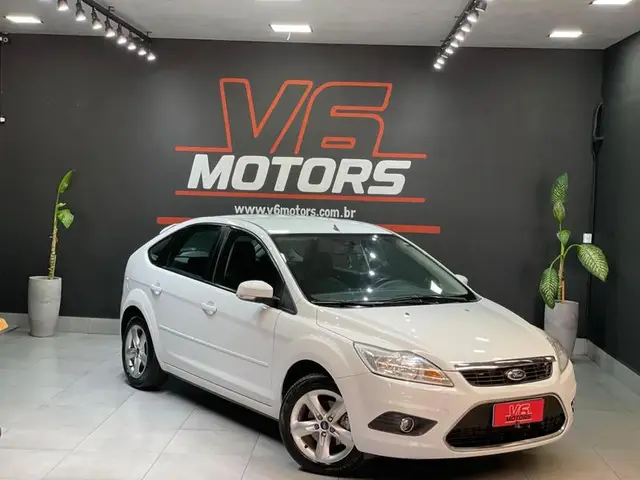 Carro Ford Focus Hatch 2013 1.6 16V Flex Mec. 5p