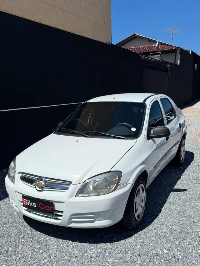Carro Chevrolet Prisma 2009 Joy 1.4 (Flex)
