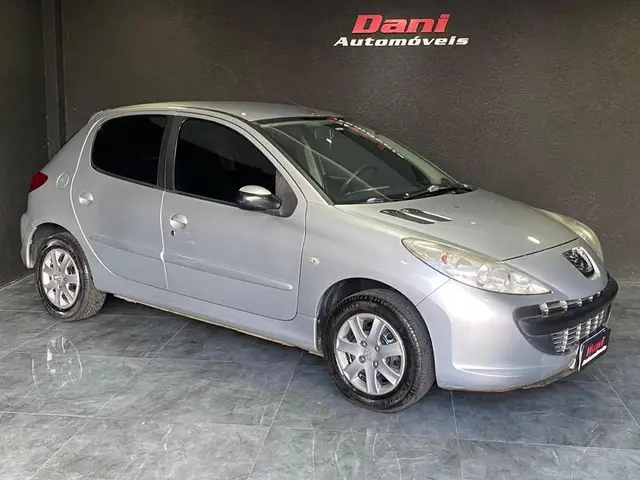 Carro Peugeot 207 2011 XR 1.4 (10 ANOS BRASIL)(Flex) 4p