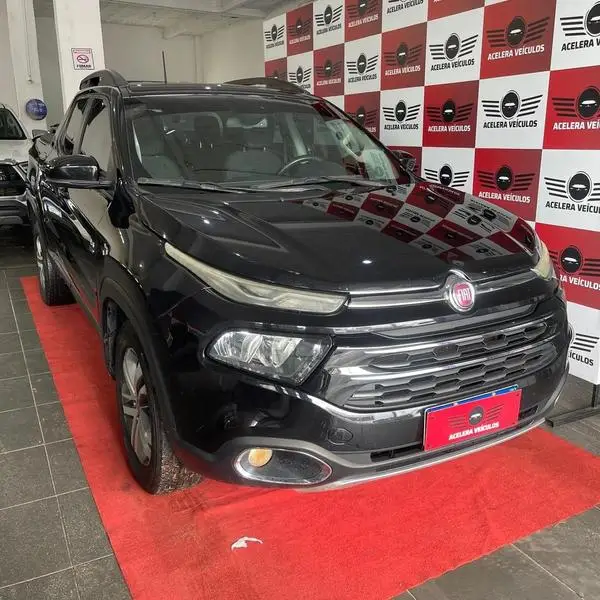 Carro Fiat Toro 2017 Freedom 2.0 diesel MT6 4x4