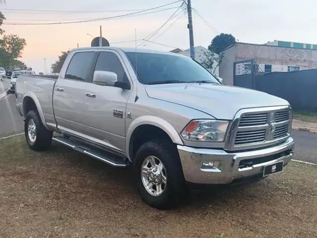 Carro Ram 2500 2012 2500 LARAMIE 6.7 TDI CD 4x4 Diesel