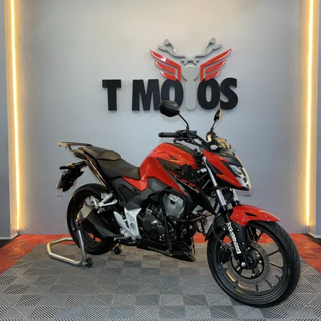 Moto Honda CB 300F Twister 2024 (ABS)