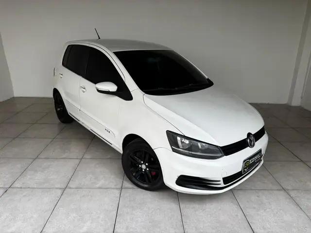 Carro Volkswagen Fox 2017 1.6 MSI Trendline (Flex)