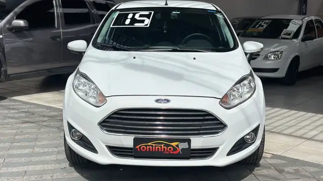 Carro Ford New Fiesta Hatch 2015 New Fiesta Titanium 1.6 16V PowerShift