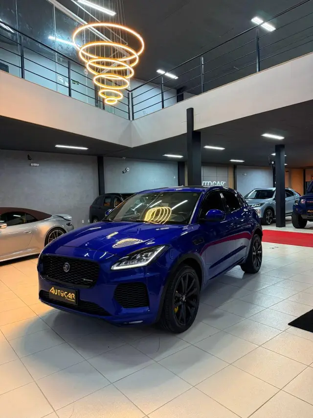 Carro Jaguar E-Pace 2018 R-Dynamic HSE 2.0 AWD 300cv Aut.
