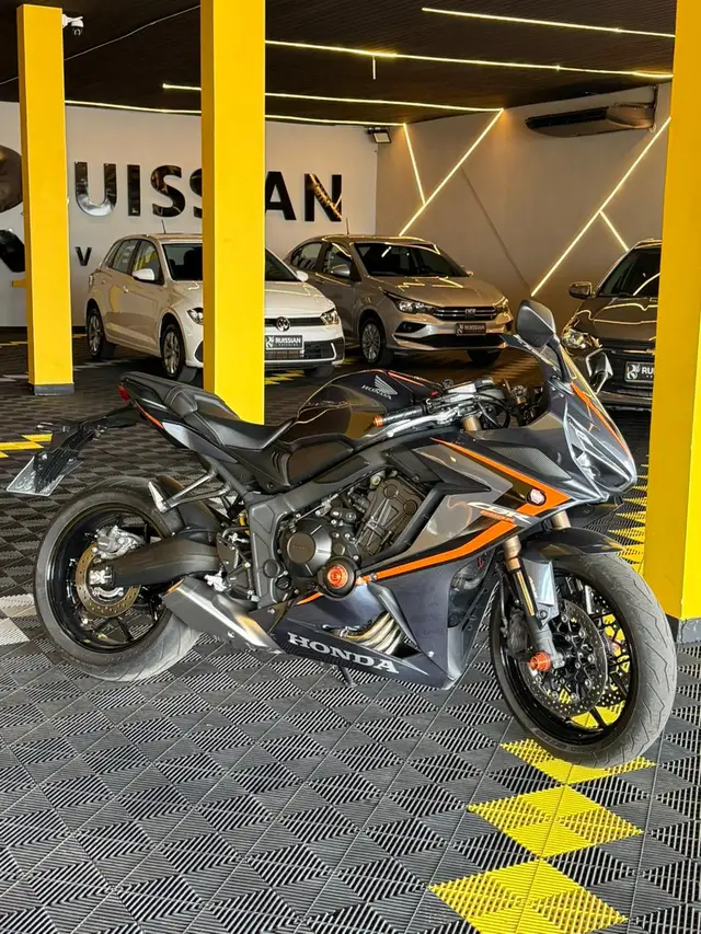 Moto Honda CB 650R 2020 (ABS)